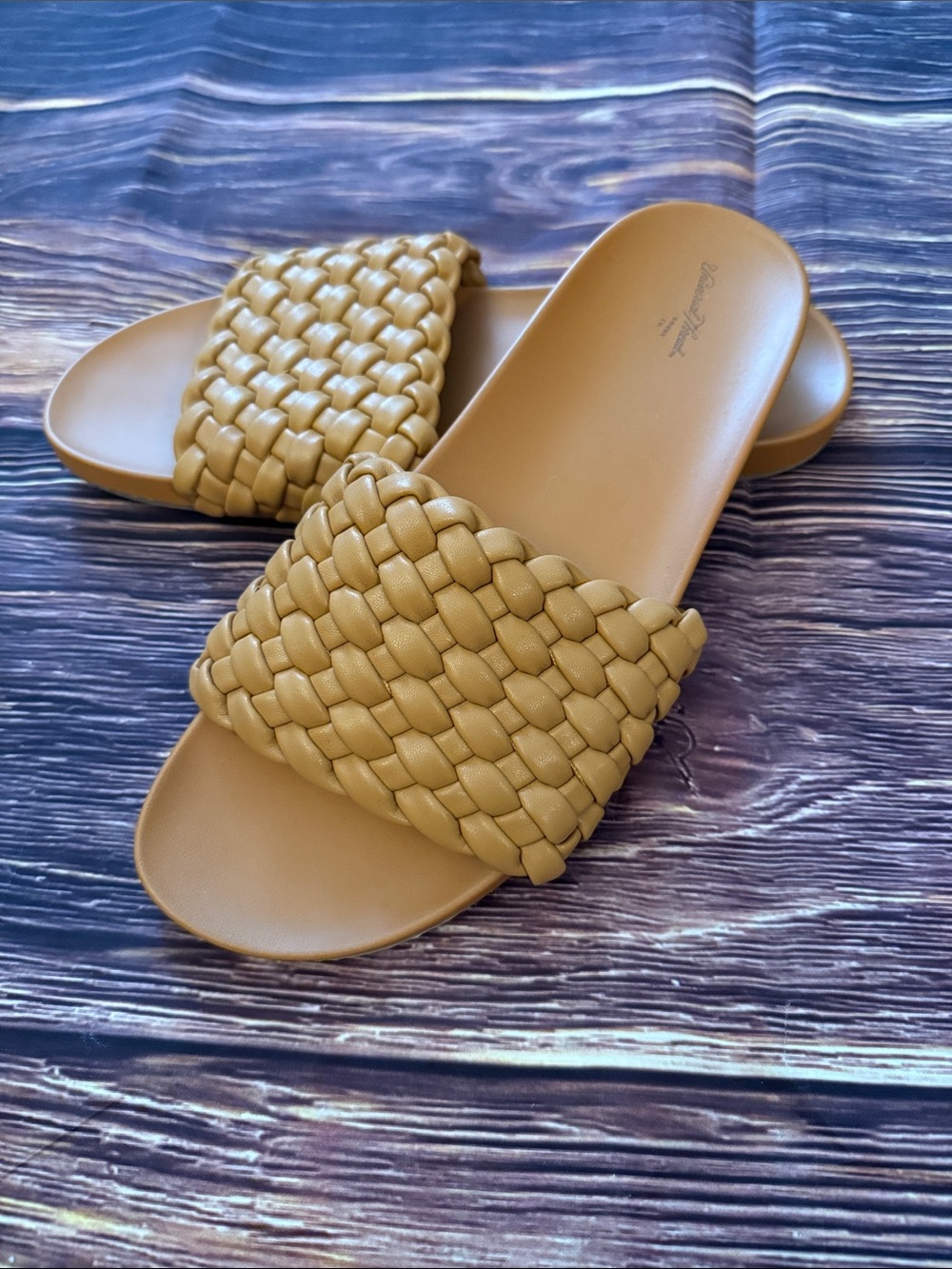 Woven Slide Sandals in Camel